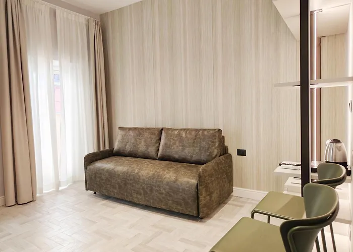 Crystal Domus Rome
