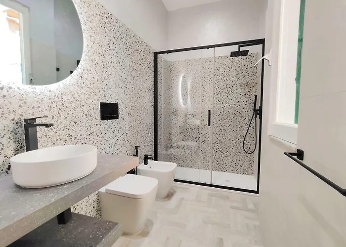 Crystal Domus Apartment *